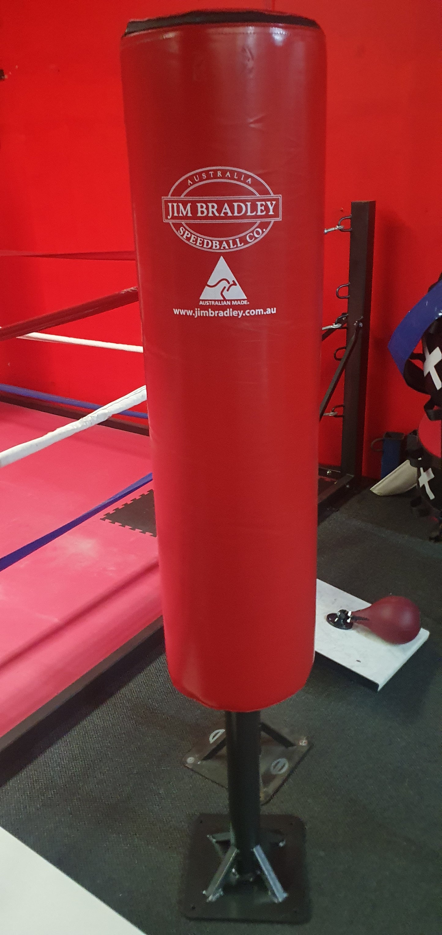 floor mounted freestanding boxing bag